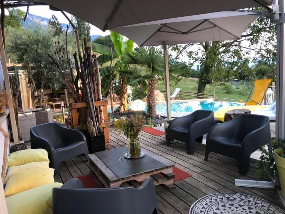 A La Marc'Quize Chambres D'Hotes, Petit Dejeuner Compris, Avec Piscine A Debordement En Exterieur, Bain Nordique A 38 Degres En Prestation Supplement Sur Reservation Horaire Anticipee 1 Place De Parking Gratuite Sur Place Mouxy Exterior photo