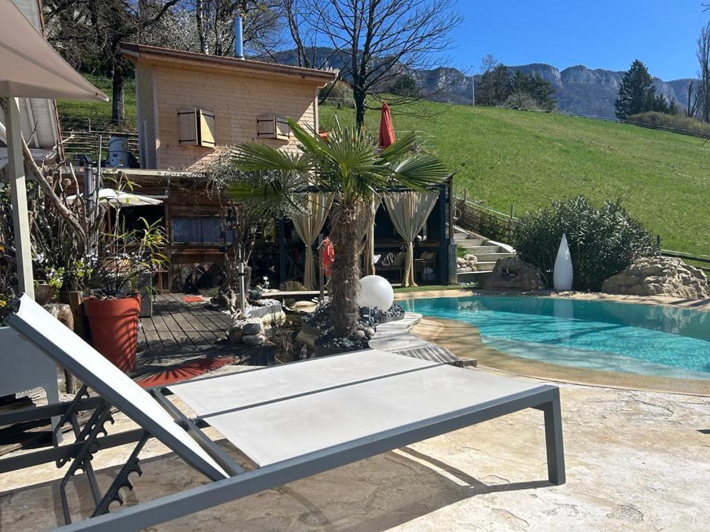 A La Marc'Quize Chambres D'Hotes, Petit Dejeuner Compris, Avec Piscine A Debordement En Exterieur, Bain Nordique A 38 Degres En Prestation Supplement Sur Reservation Horaire Anticipee 1 Place De Parking Gratuite Sur Place Mouxy Exterior photo